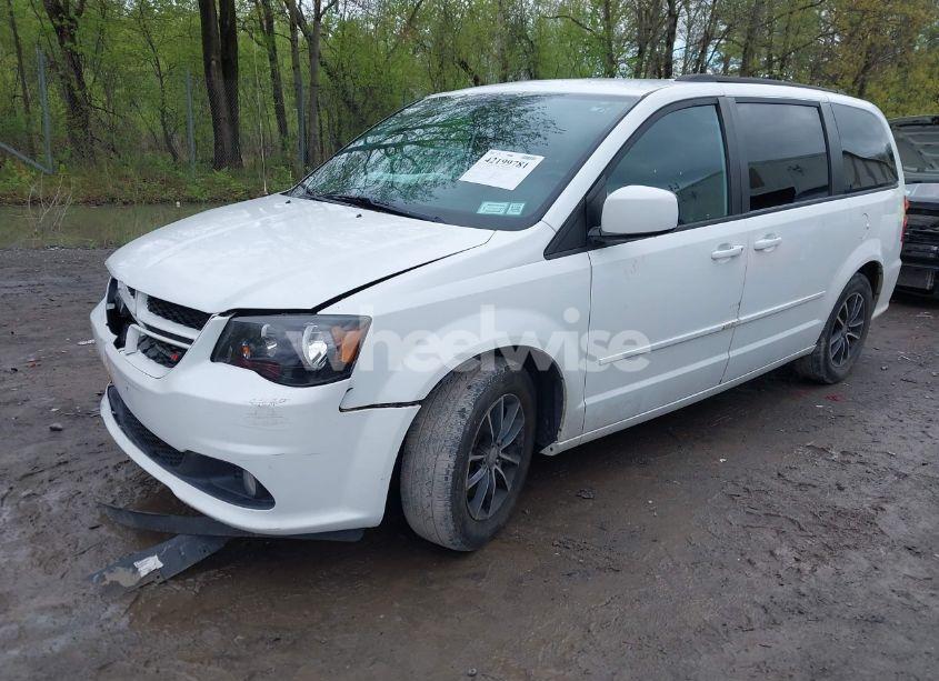Photo 2 of 2017 Dodge Grand CARAVAN GT (VIN 2C4RDGEG2HR698512)