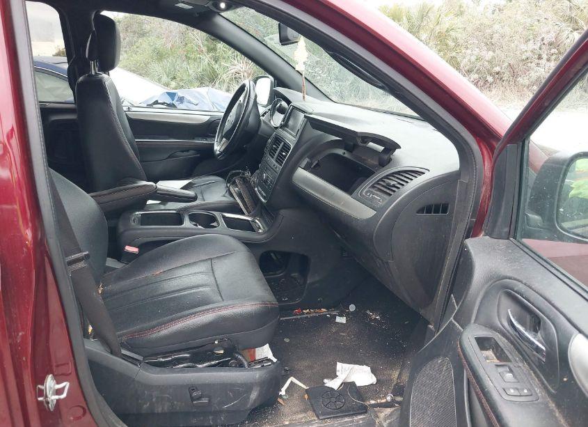 Photo 5 of 2018 Dodge Grand CARAVAN GT (VIN 2C4RDGEG2JR240832)