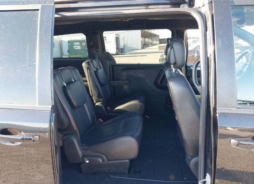 Photo 8 of 2018 Dodge Grand CARAVAN GT (VIN 2C4RDGEG2JR319143)