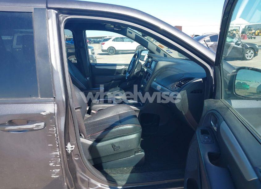 Photo 5 of 2018 Dodge Grand CARAVAN GT (VIN 2C4RDGEG2JR344804)