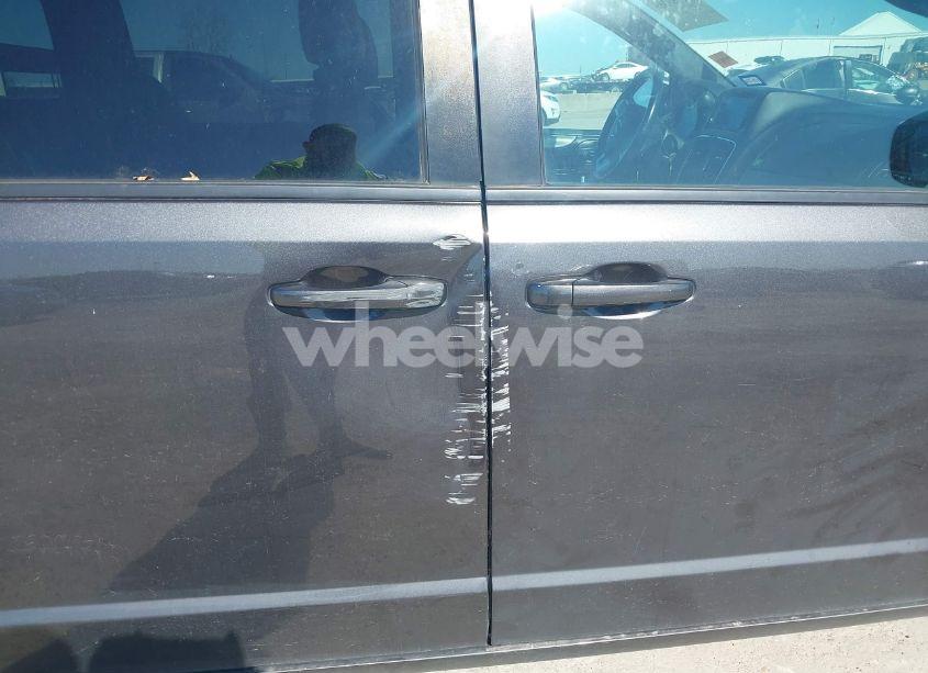 Photo 6 of 2018 Dodge Grand CARAVAN GT (VIN 2C4RDGEG2JR344804)