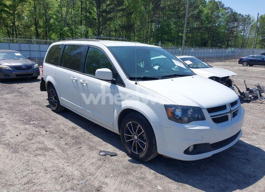 2019 Dodge Grand CARAVAN GT (VIN 2C4RDGEG2KR562730) main photo