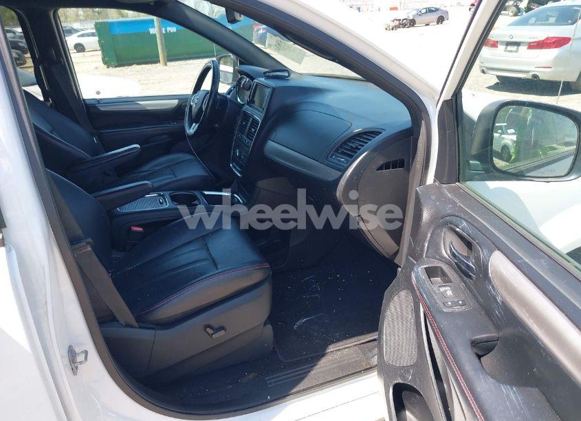 Photo 5 of 2019 Dodge Grand CARAVAN GT (VIN 2C4RDGEG2KR562730)