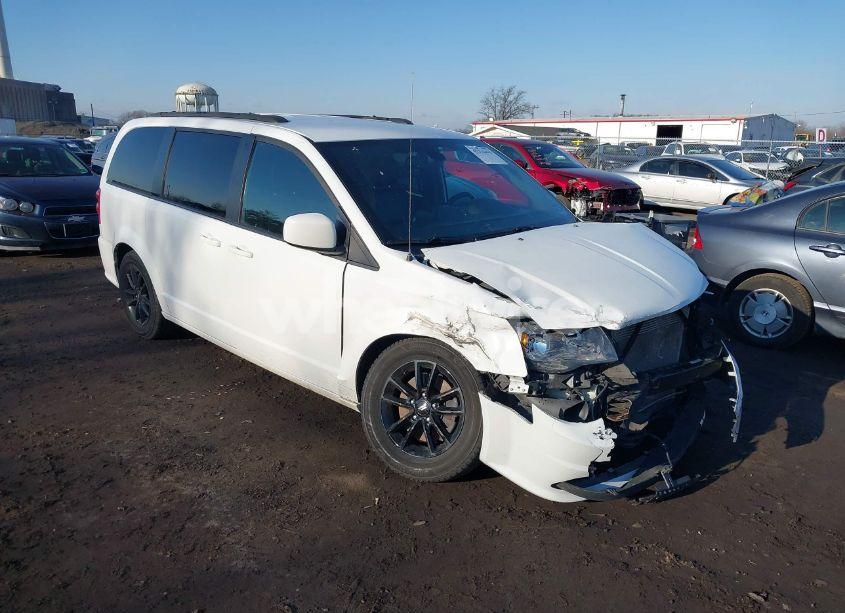 2019 Dodge Grand CARAVAN GT (VIN 2C4RDGEG2KR748042) main photo
