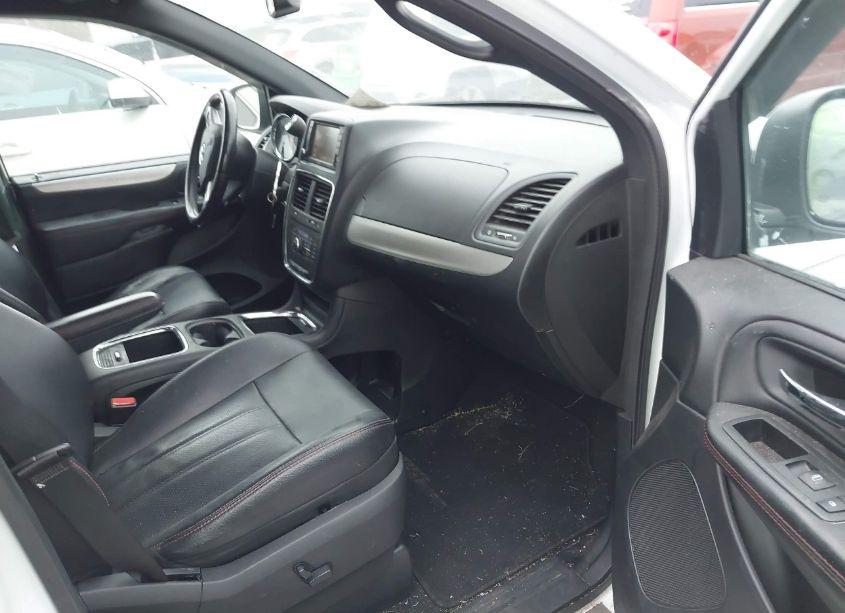 Photo 5 of 2014 Dodge Grand CARAVAN R/T (VIN 2C4RDGEG3ER348916)