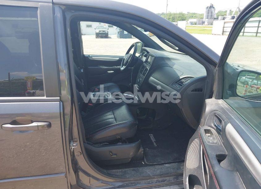 Photo 5 of 2015 Dodge Grand CARAVAN R/T (VIN 2C4RDGEG3FR592132)