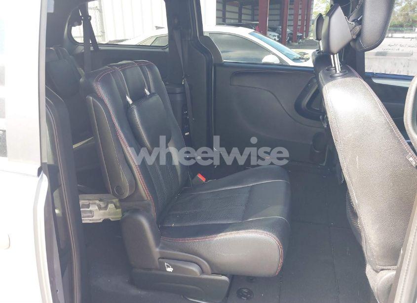 Photo 8 of 2016 Dodge Grand CARAVAN R/T (VIN 2C4RDGEG3GR249130)
