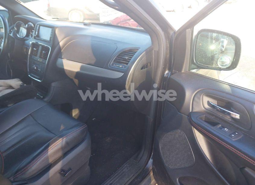 Photo 5 of 2018 Dodge Grand CARAVAN GT (VIN 2C4RDGEG3JR298402)