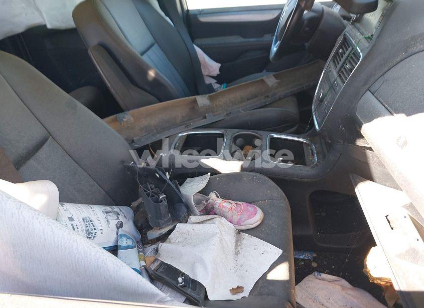 Photo 5 of 2018 Dodge Grand CARAVAN GT (VIN 2C4RDGEG3JR311777)