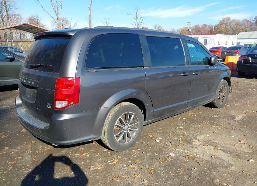 Photo 4 of 2018 Dodge Grand CARAVAN GT (VIN 2C4RDGEG3JR360347)