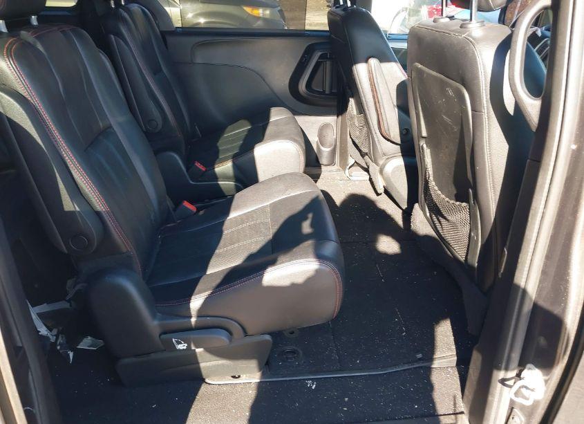 Photo 8 of 2018 Dodge Grand CARAVAN GT (VIN 2C4RDGEG3JR360347)