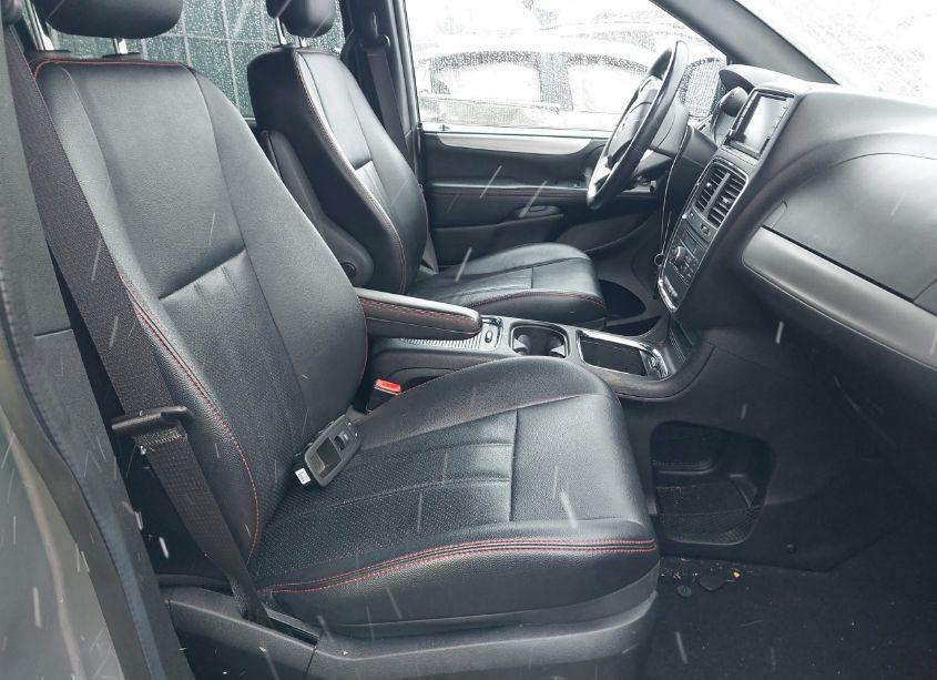 Photo 5 of 2019 Dodge Grand CARAVAN GT (VIN 2C4RDGEG3KR670855)