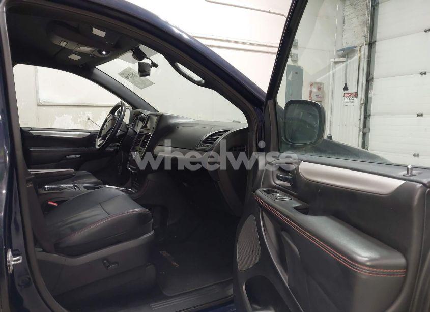 Photo 5 of 2014 Dodge Grand CARAVAN R/T (VIN 2C4RDGEG4ER130807)