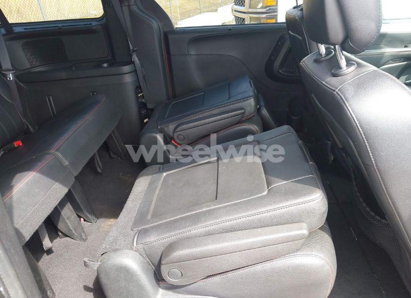 Photo 8 of 2017 Dodge Grand CARAVAN GT (VIN 2C4RDGEG4HR680738)