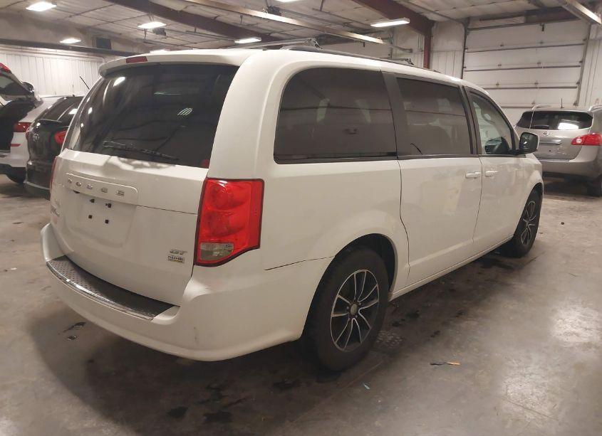Photo 4 of 2018 Dodge Grand CARAVAN GT (VIN 2C4RDGEG4JR302098)