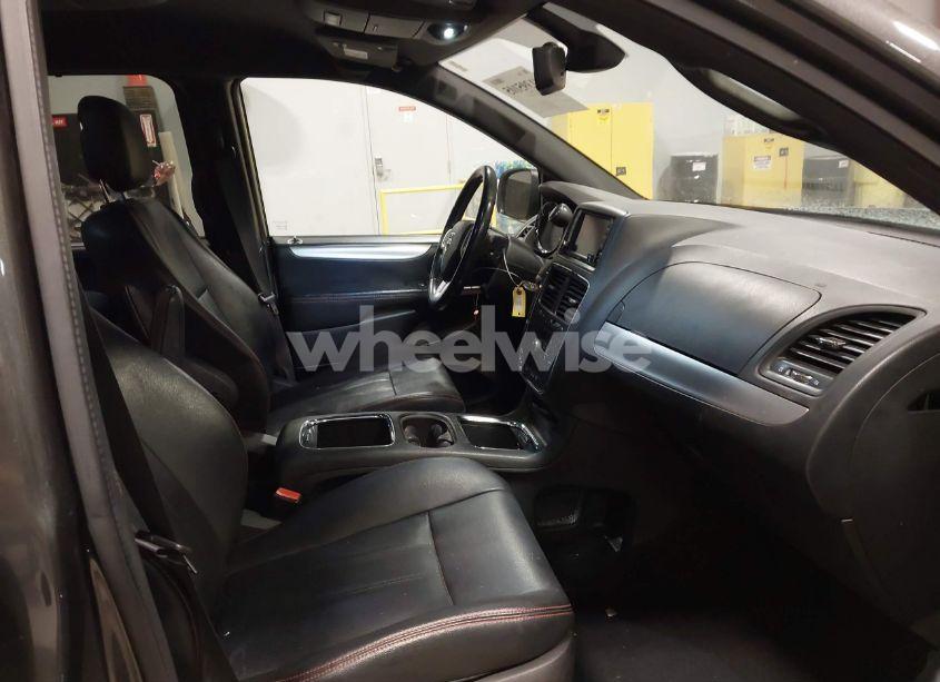 Photo 5 of 2018 Dodge Grand CARAVAN GT (VIN 2C4RDGEG4JR336669)