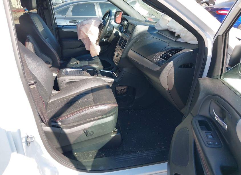 Photo 5 of 2018 Dodge Grand CARAVAN GT (VIN 2C4RDGEG4JR340981)