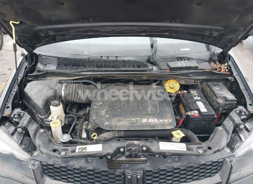 Photo 10 of 2015 Dodge Grand CARAVAN R/T (VIN 2C4RDGEG5FR598224)