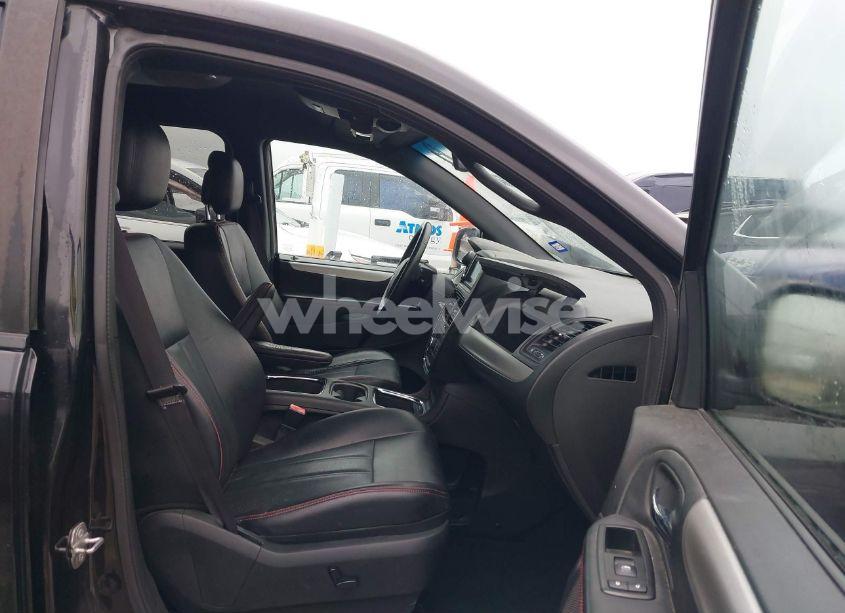 Photo 5 of 2015 Dodge Grand CARAVAN R/T (VIN 2C4RDGEG5FR598224)