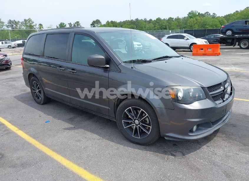 2016 Dodge Grand CARAVAN R/T (VIN 2C4RDGEG5GR352324) main photo