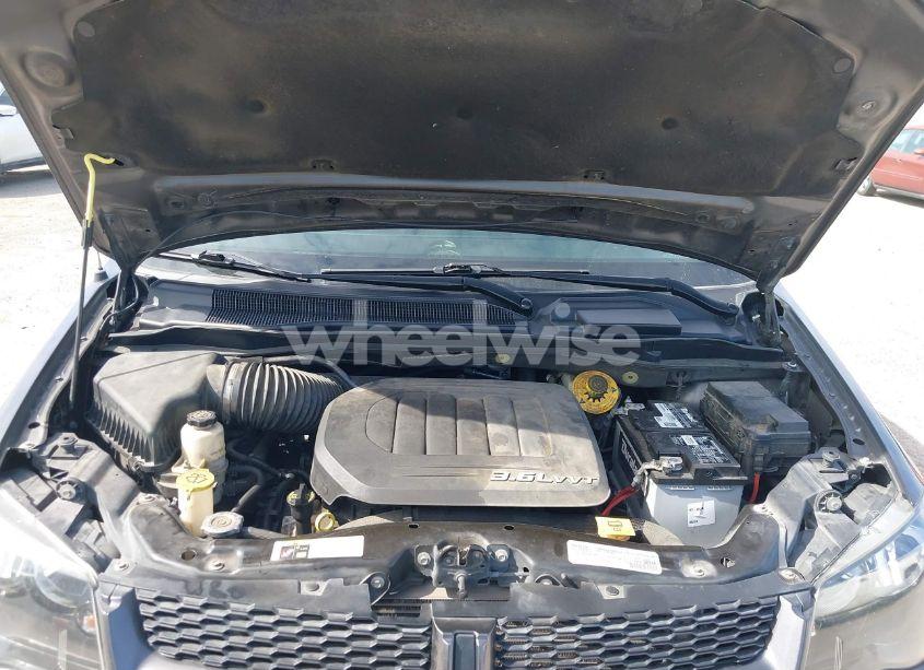 Photo 10 of 2016 Dodge Grand CARAVAN R/T (VIN 2C4RDGEG5GR376655)