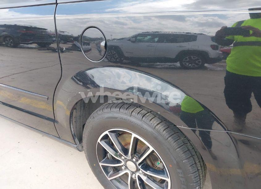 Photo 21 of 2017 Dodge Grand CARAVAN GT (VIN 2C4RDGEG5HR597058)