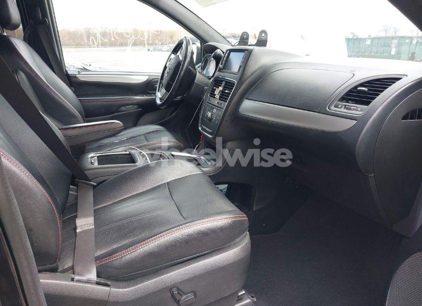 Photo 5 of 2018 Dodge Grand CARAVAN GT (VIN 2C4RDGEG5JR343548)