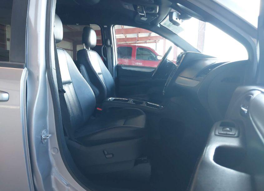 Photo 5 of 2018 Dodge Grand CARAVAN GT (VIN 2C4RDGEG5JR346241)