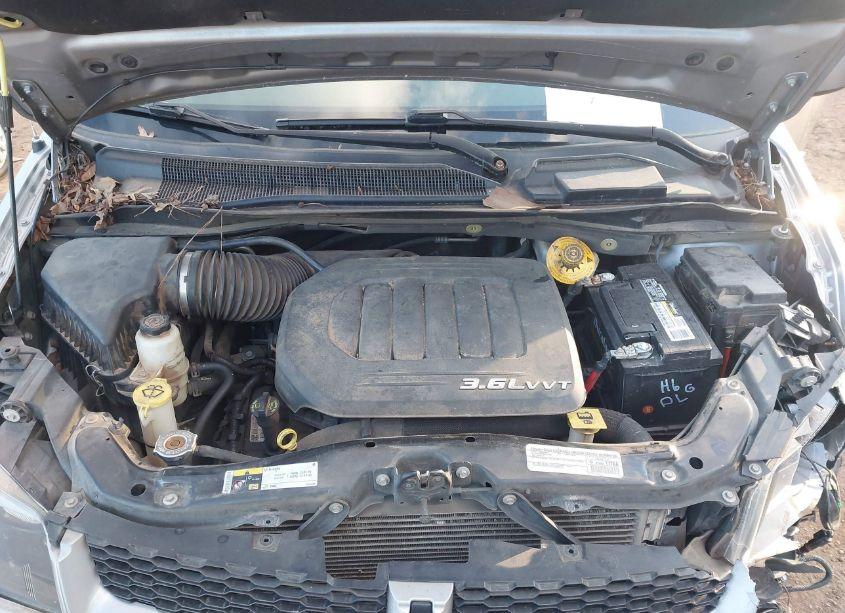 Photo 10 of 2015 Dodge Grand CARAVAN R/T (VIN 2C4RDGEG6FR591542)