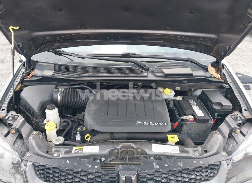 Photo 10 of 2016 Dodge Grand CARAVAN R/T (VIN 2C4RDGEG6GR132366)