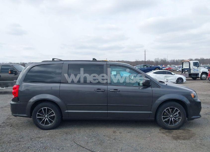 Photo 13 of 2016 Dodge Grand CARAVAN R/T (VIN 2C4RDGEG6GR132366)