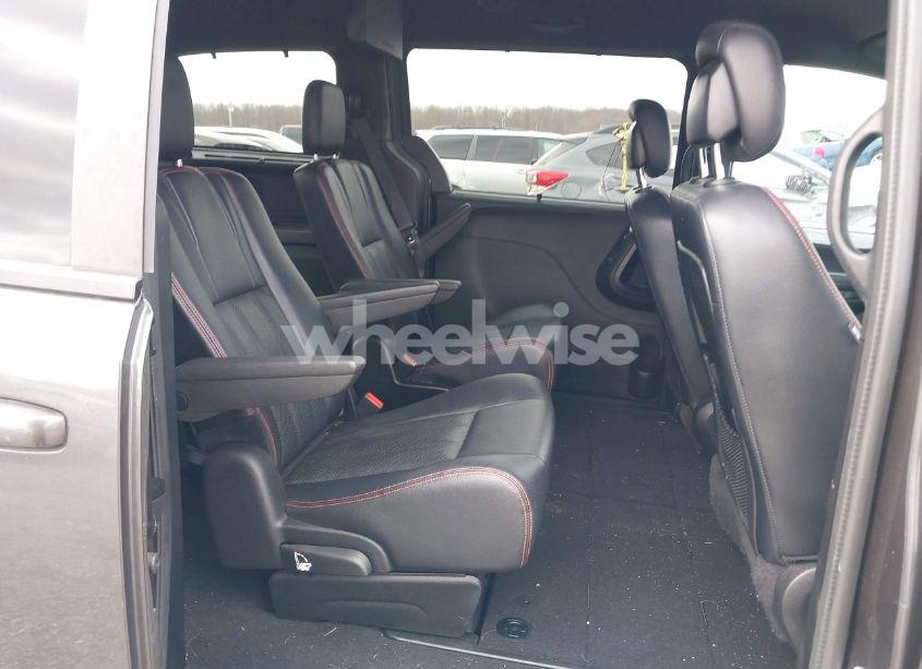 Photo 8 of 2016 Dodge Grand CARAVAN R/T (VIN 2C4RDGEG6GR132366)