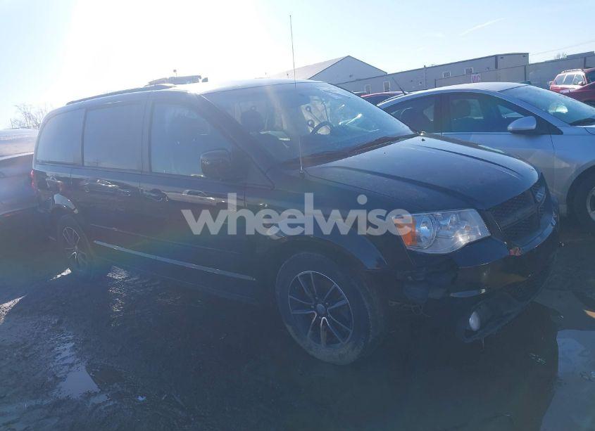 2016 Dodge Grand CARAVAN R/T (VIN 2C4RDGEG6GR340845) main photo