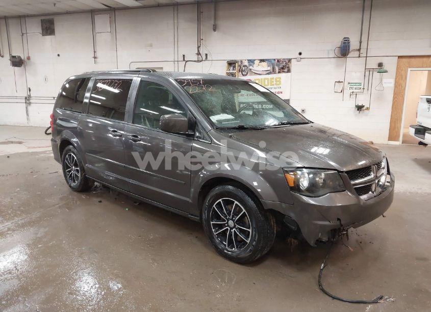 2016 Dodge Grand CARAVAN R/T (VIN 2C4RDGEG6GR370850) main photo