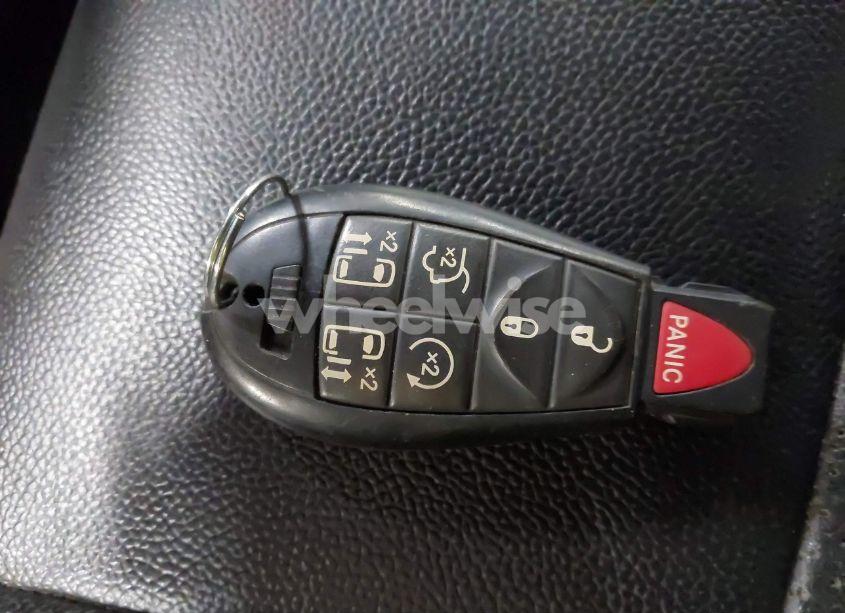 Photo 11 of 2016 Dodge Grand CARAVAN R/T (VIN 2C4RDGEG6GR370850)