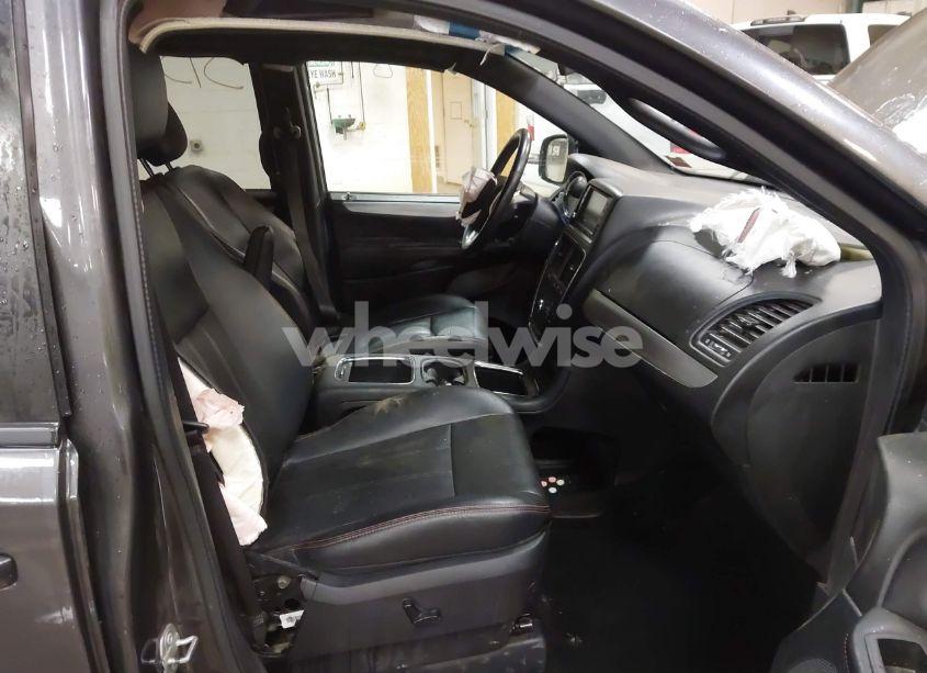 Photo 5 of 2016 Dodge Grand CARAVAN R/T (VIN 2C4RDGEG6GR370850)