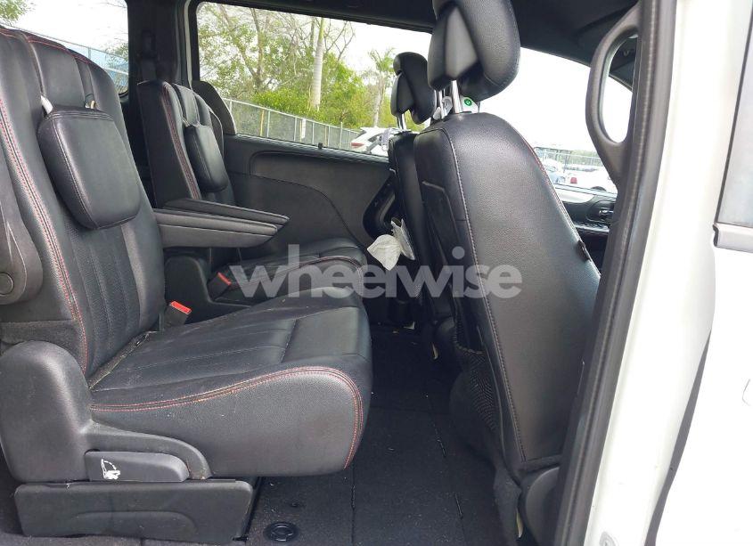 Photo 8 of 2018 Dodge Grand CARAVAN GT (VIN 2C4RDGEG6JR145318)