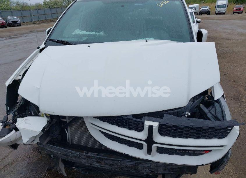 Photo 10 of 2015 Dodge Grand CARAVAN R/T (VIN 2C4RDGEG7FR597785)