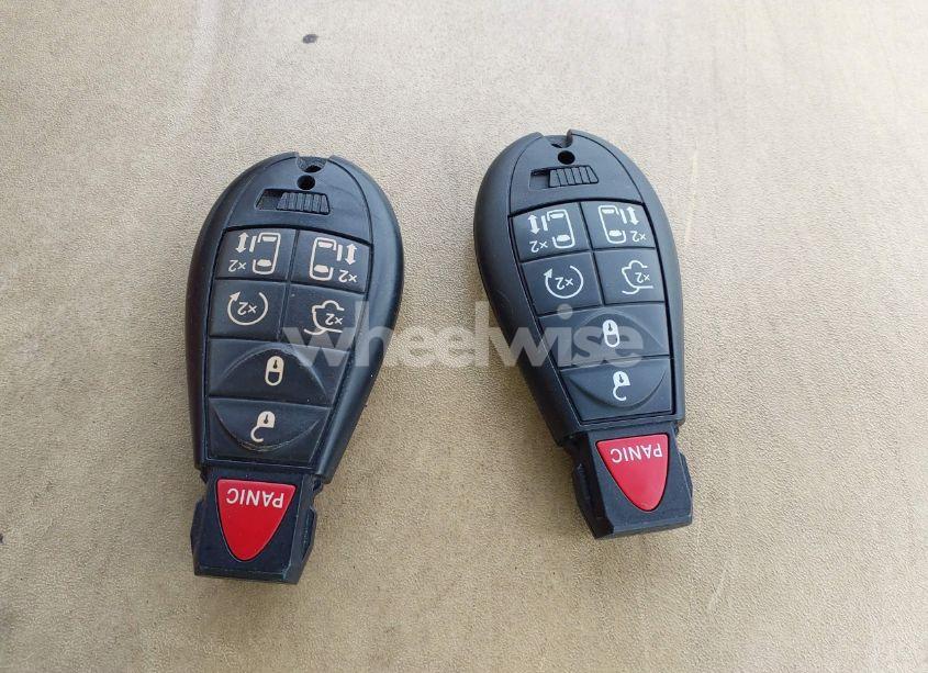 Photo 11 of 2015 Dodge Grand CARAVAN R/T (VIN 2C4RDGEG7FR597785)