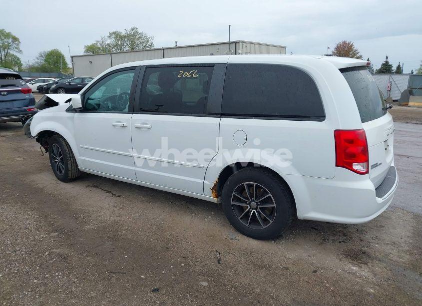 Photo 3 of 2015 Dodge Grand CARAVAN R/T (VIN 2C4RDGEG7FR597785)