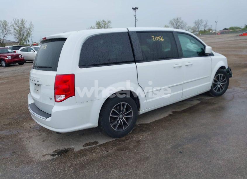 Photo 4 of 2015 Dodge Grand CARAVAN R/T (VIN 2C4RDGEG7FR597785)