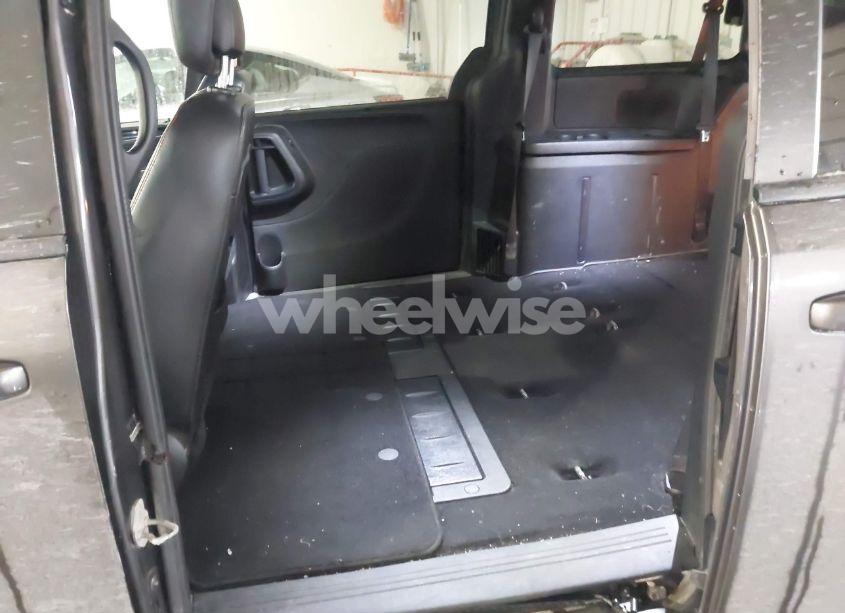 Photo 8 of 2018 Dodge Grand CARAVAN GT (VIN 2C4RDGEG7JR222388)