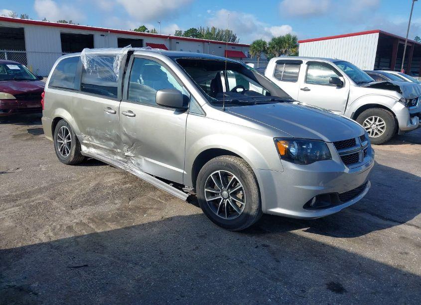2019 Dodge Grand CARAVAN GT (VIN 2C4RDGEG7KR553229) main photo