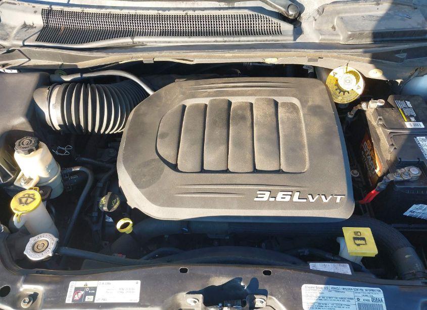 Photo 10 of 2014 Dodge Grand CARAVAN R/T (VIN 2C4RDGEG8ER148646)