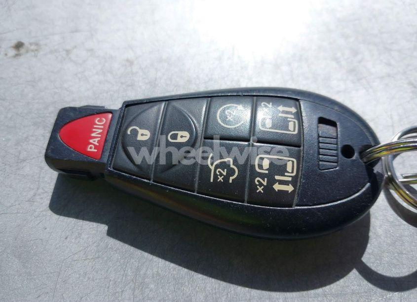 Photo 11 of 2014 Dodge Grand CARAVAN R/T (VIN 2C4RDGEG8ER214581)