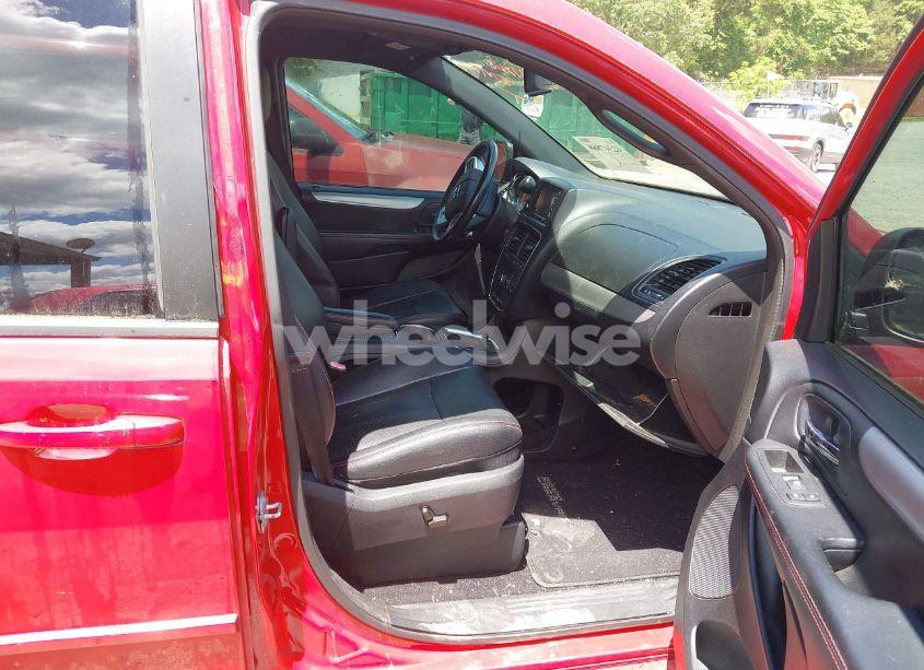 Photo 5 of 2015 Dodge Grand CARAVAN R/T (VIN 2C4RDGEG8FR531942)