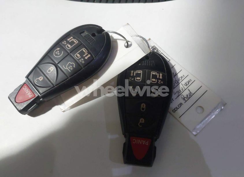 Photo 11 of 2016 Dodge Grand CARAVAN R/T (VIN 2C4RDGEG8GR115567)