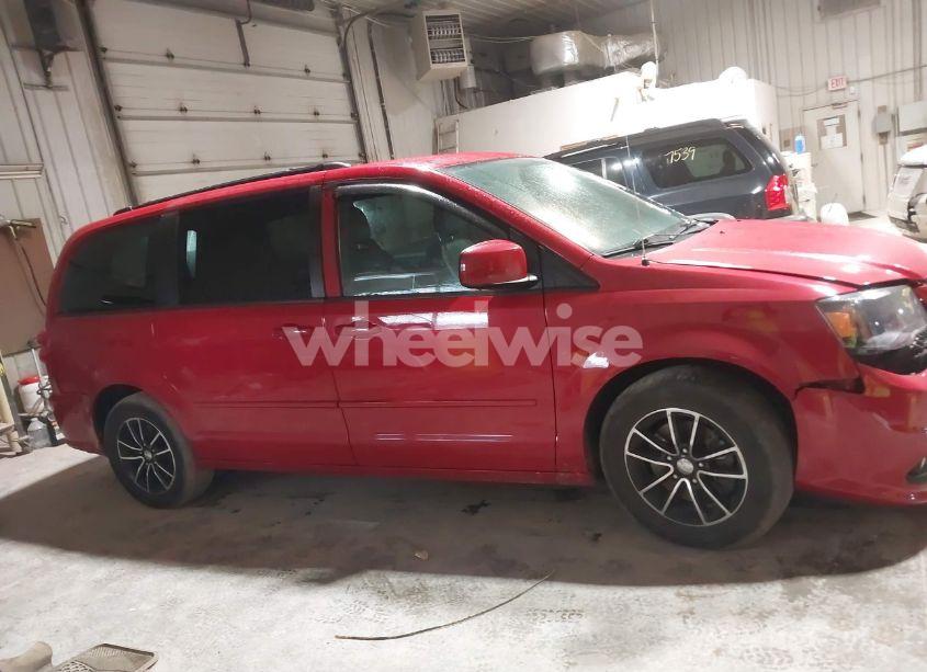 Photo 13 of 2016 Dodge Grand CARAVAN R/T (VIN 2C4RDGEG8GR115567)