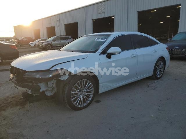 Photo 12 of 2019 TOYOTA AVALON XLE (VIN 2C4RDGEG8HR699941)