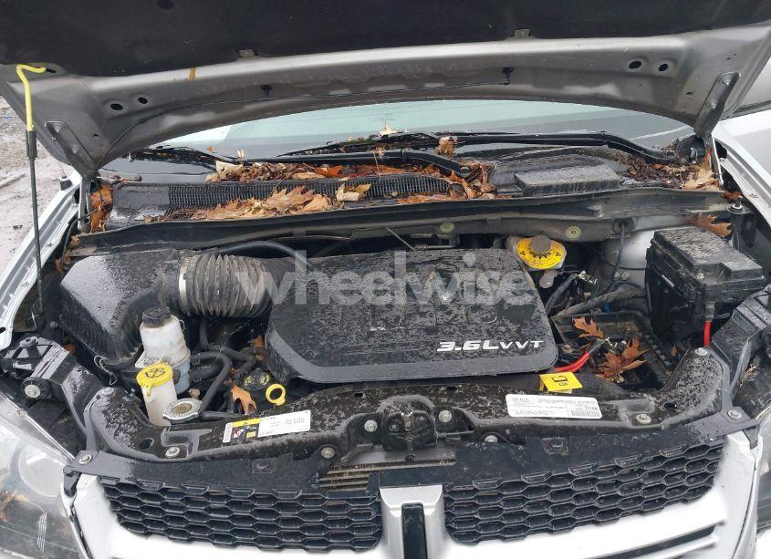 Photo 10 of 2018 Dodge Grand CARAVAN GT (VIN 2C4RDGEG8JR324122)